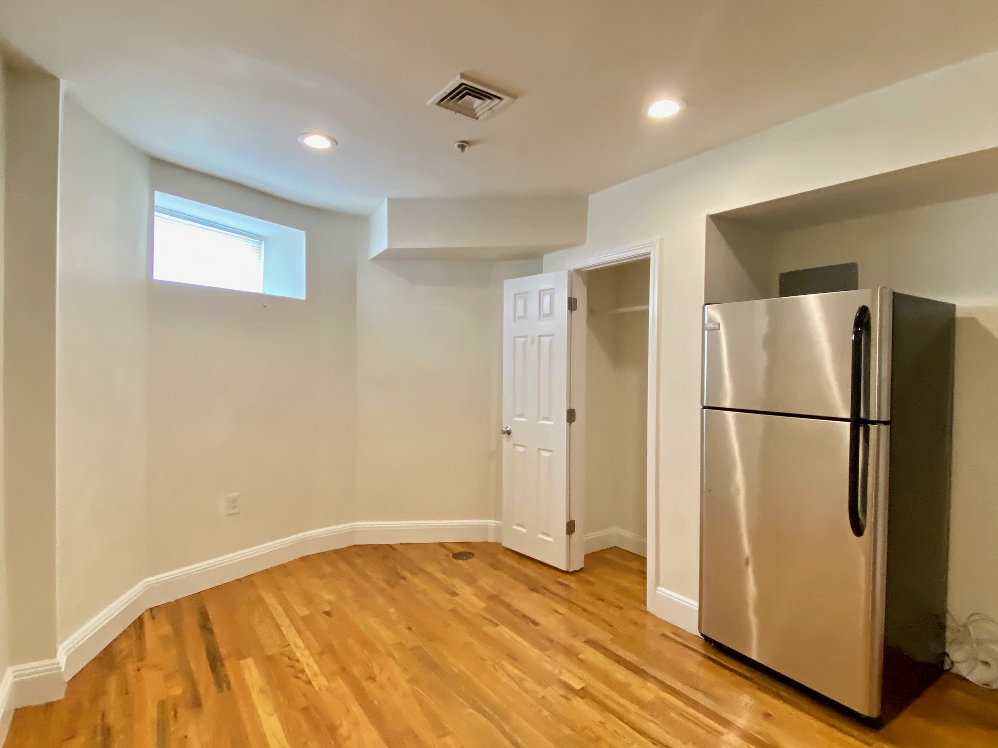 10 Brainerd Rd, Allston