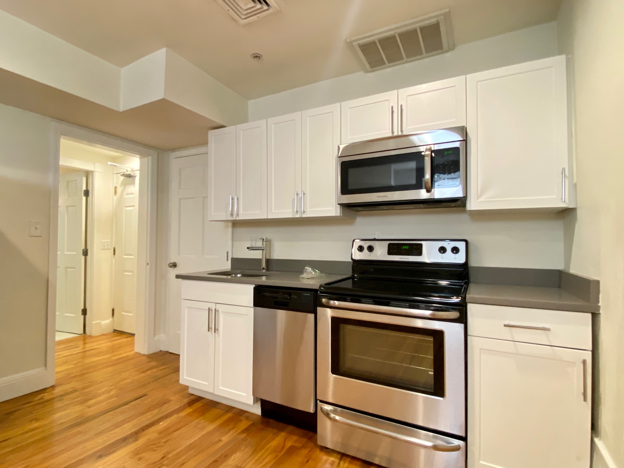 10 Brainerd Rd, Allston