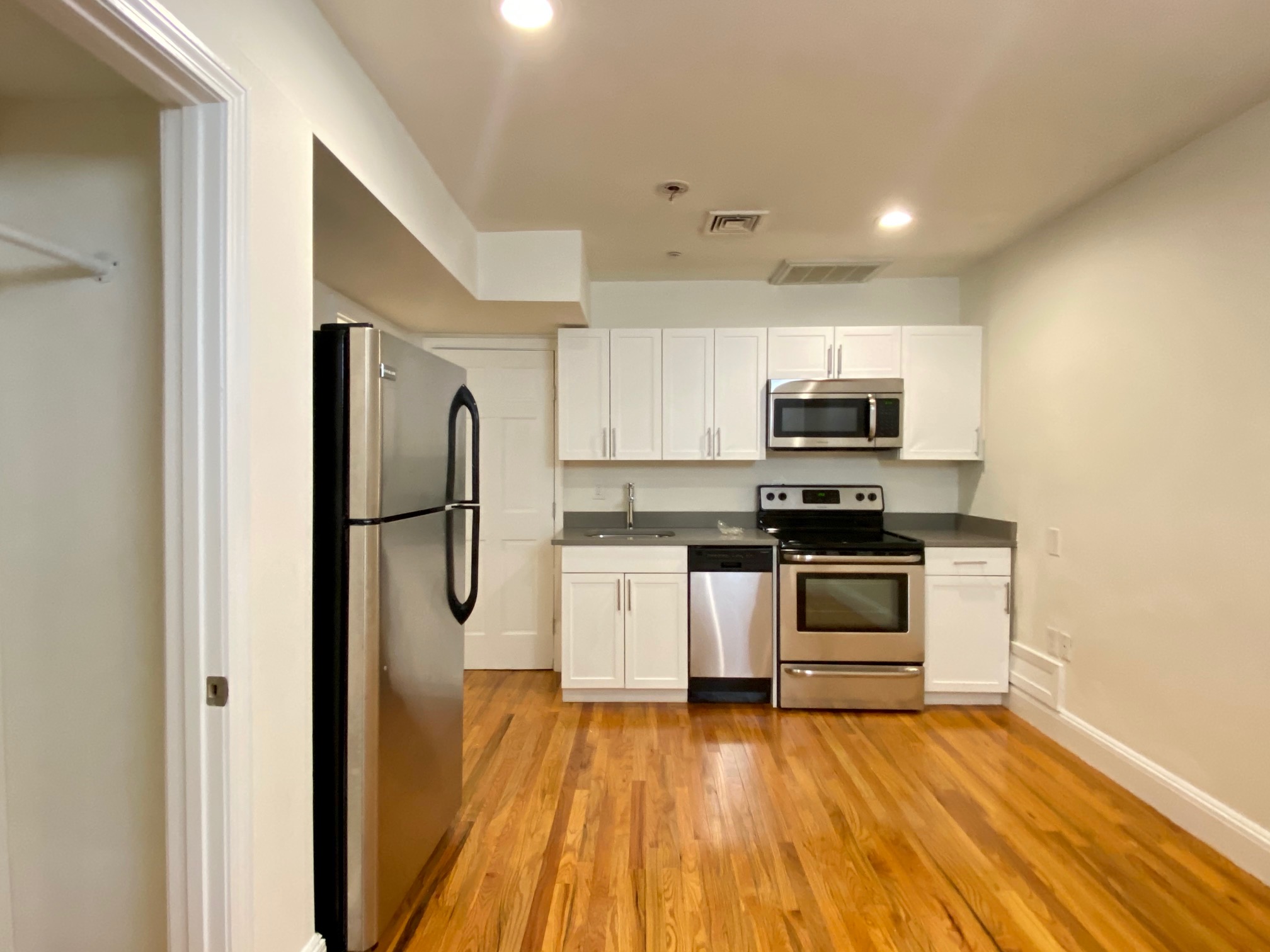 10 Brainerd Rd, Allston