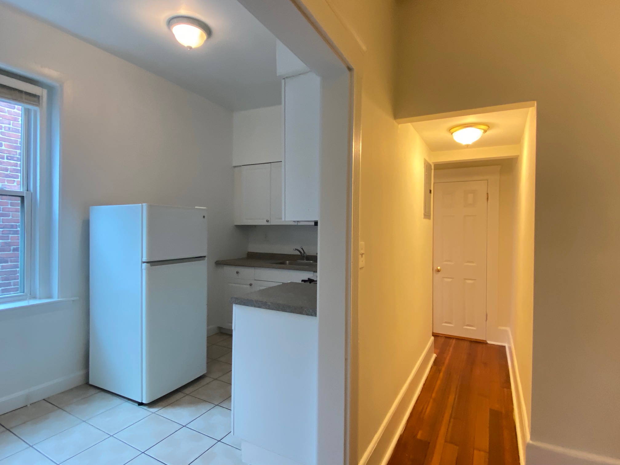 77 Brighton Ave, Allston