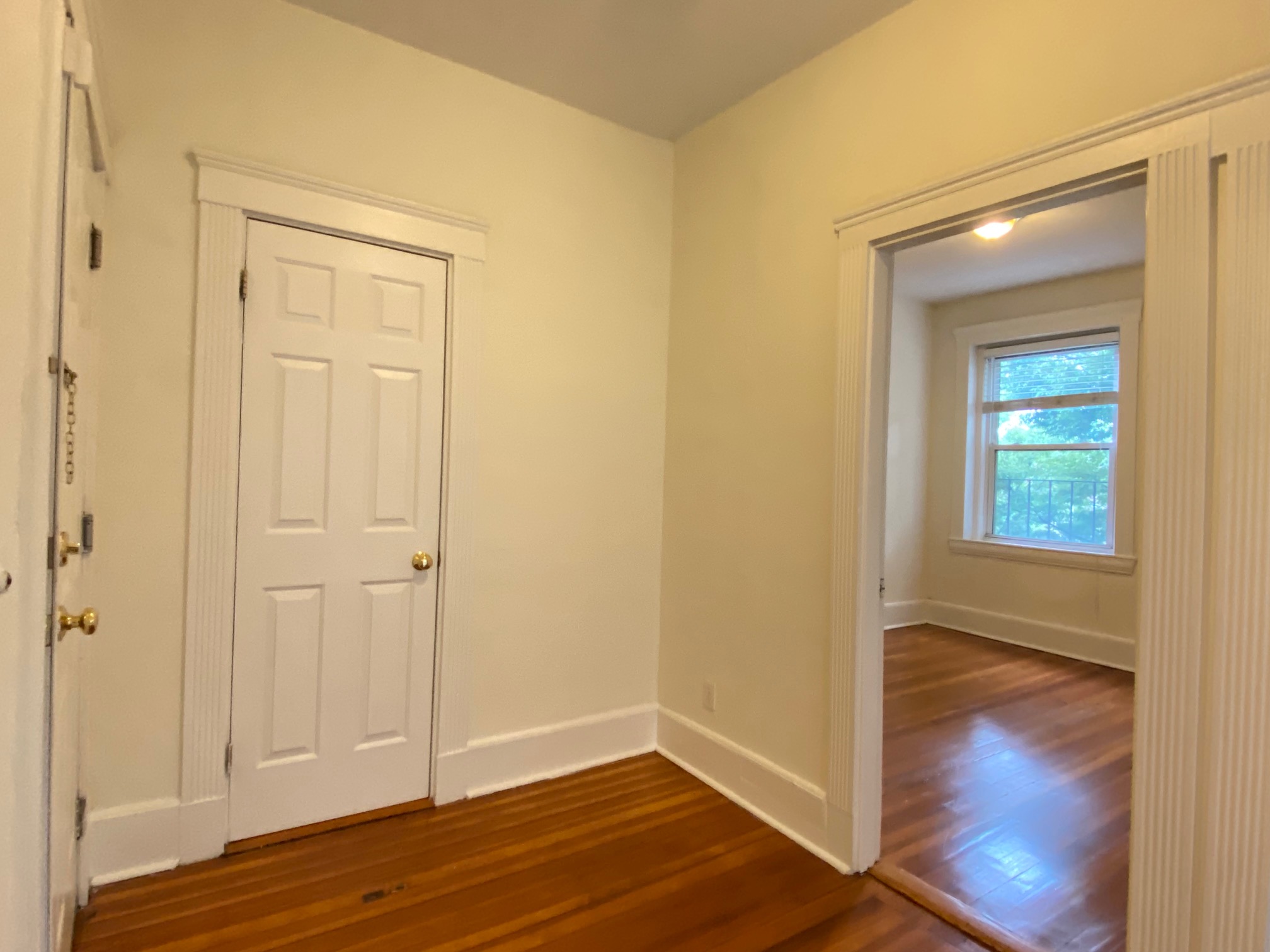 77 Brighton Ave, Allston