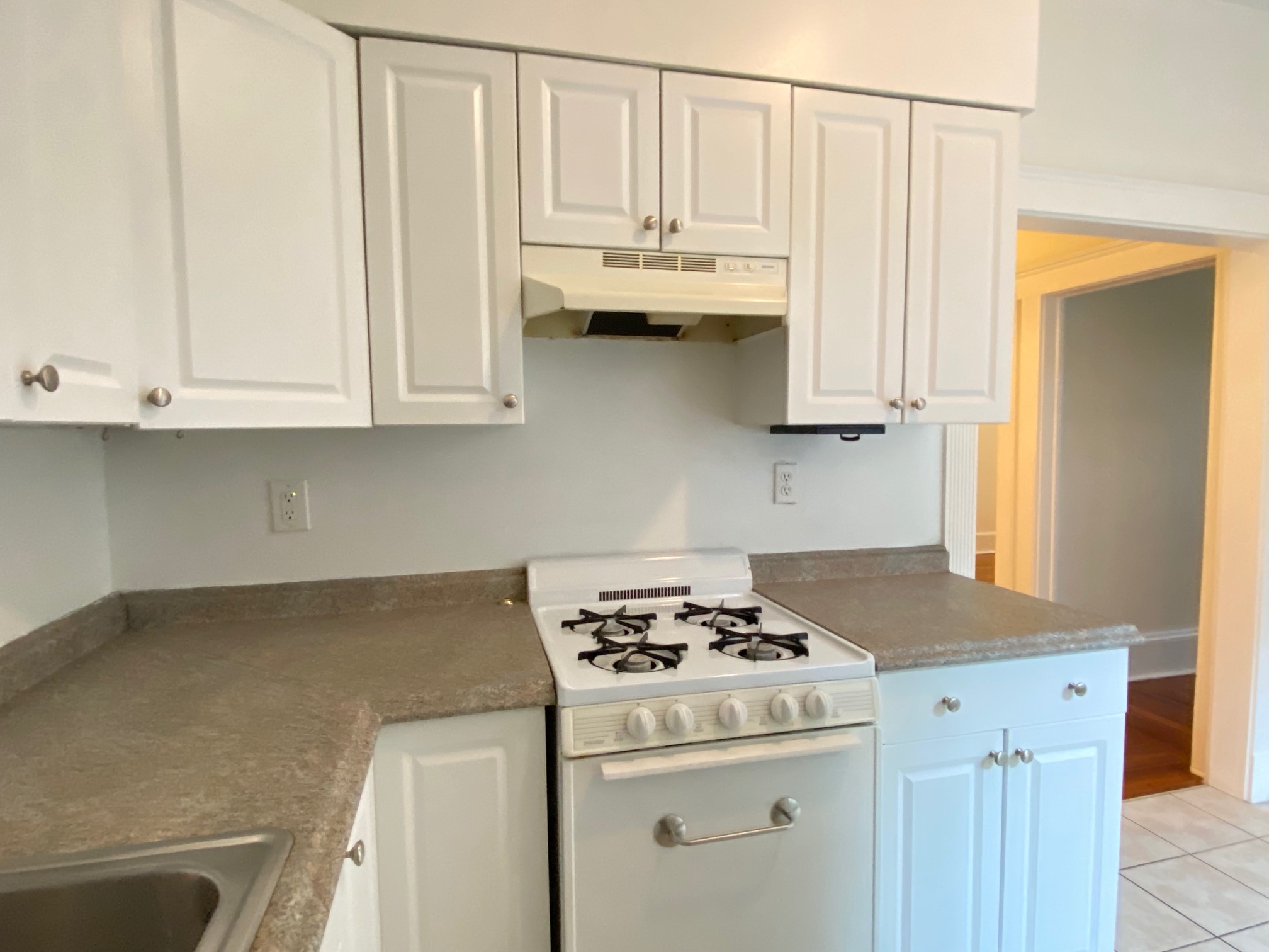 77 Brighton Ave, Allston