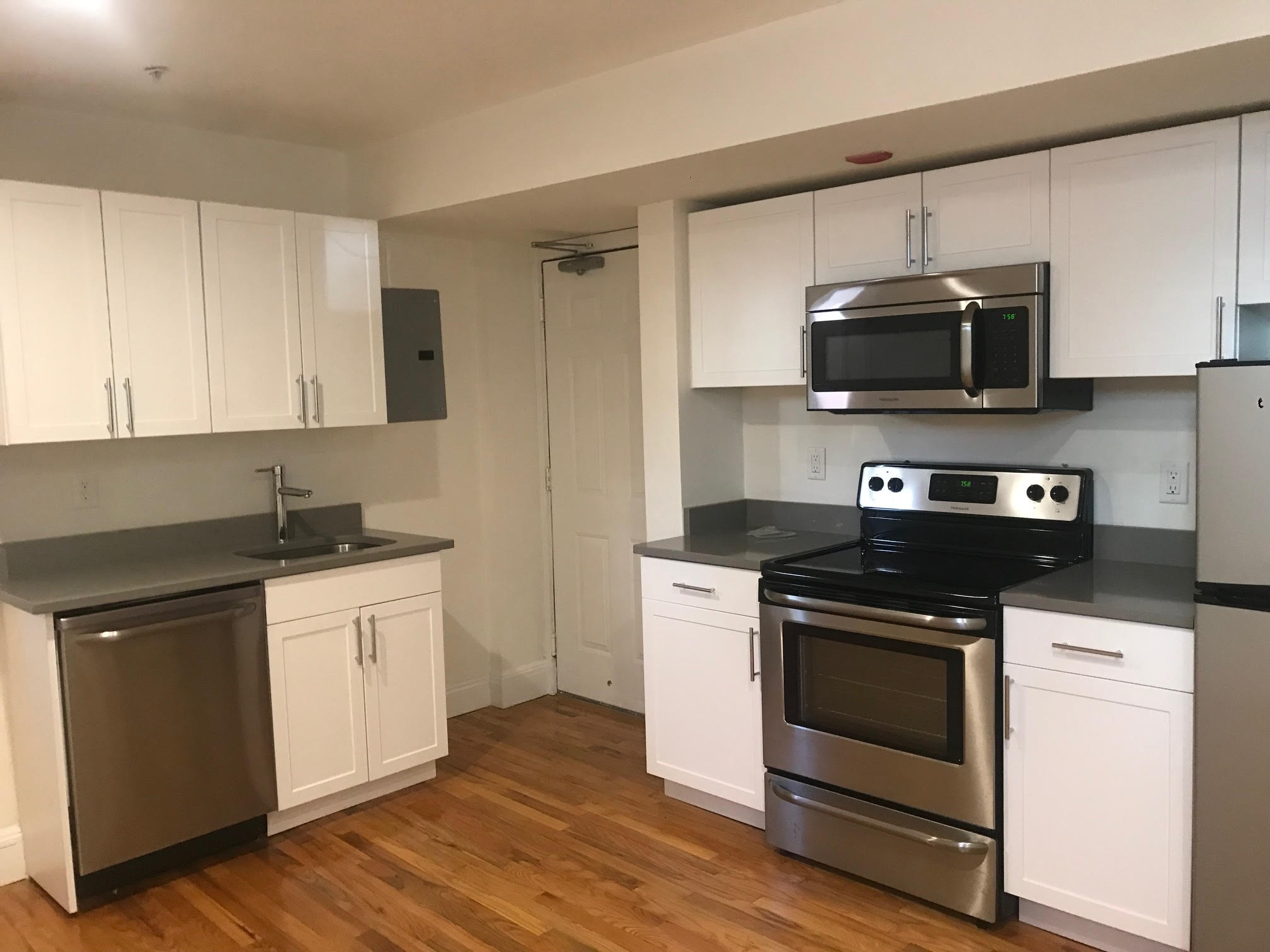 10 Brainerd Rd, Allston