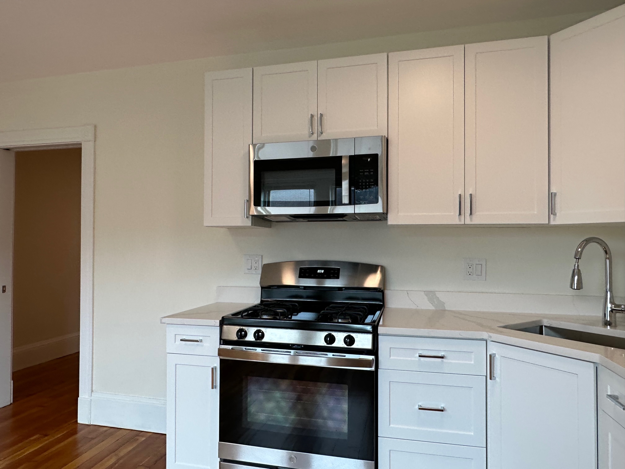 83 Harvard St, Brookline Village