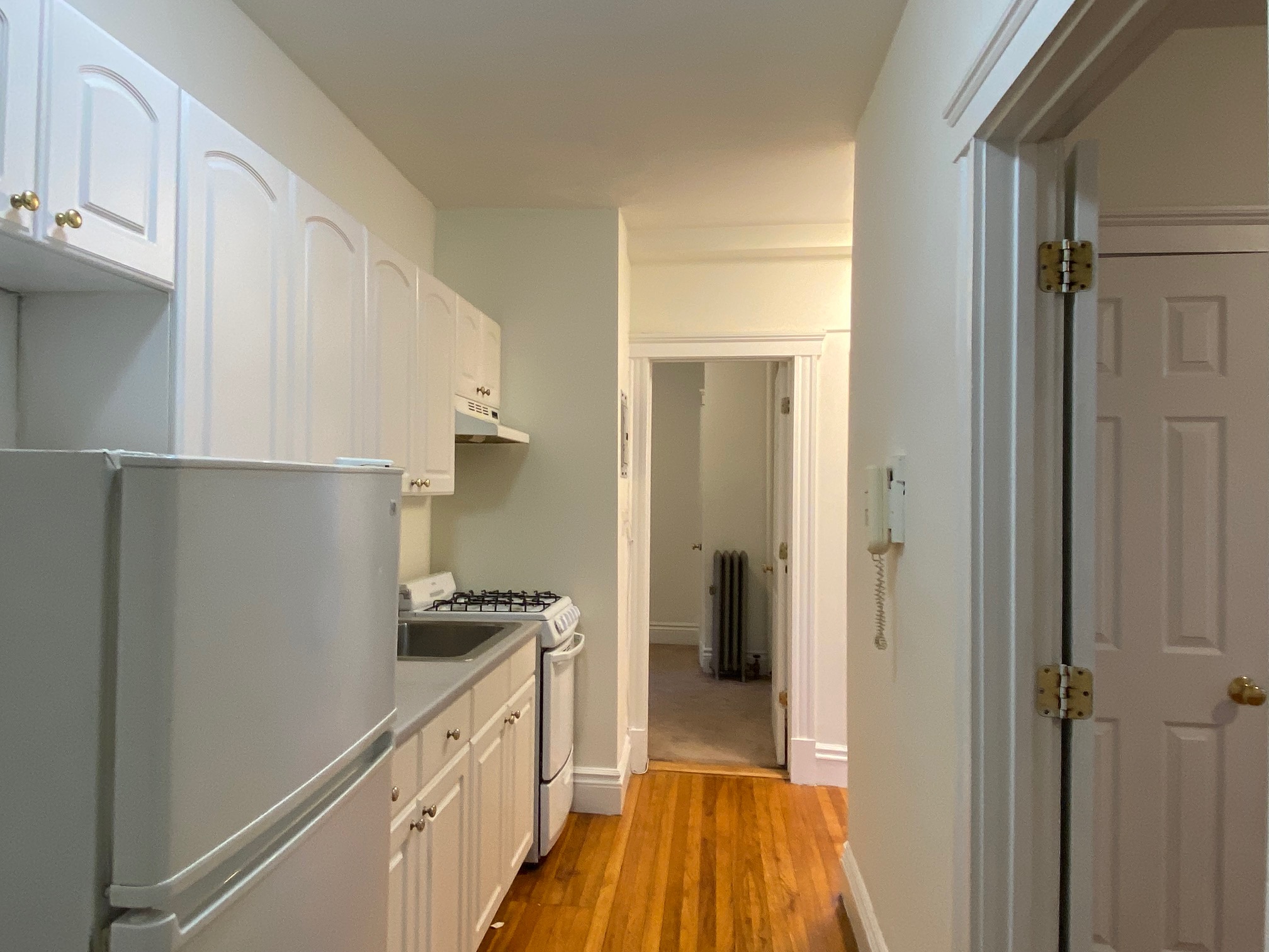 6 Camelot Ct, Brighton