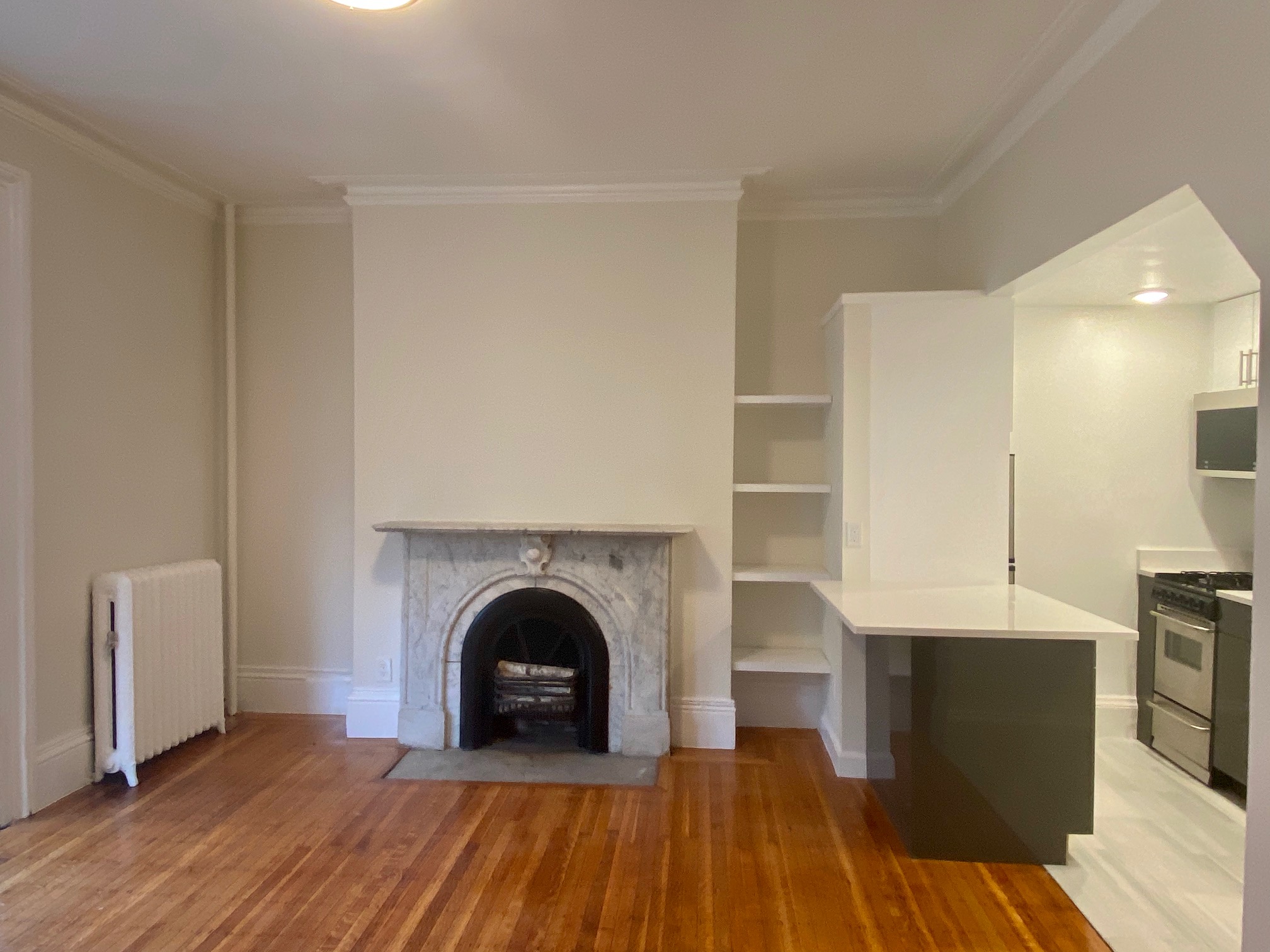 86 Charles St, Beacon Hill