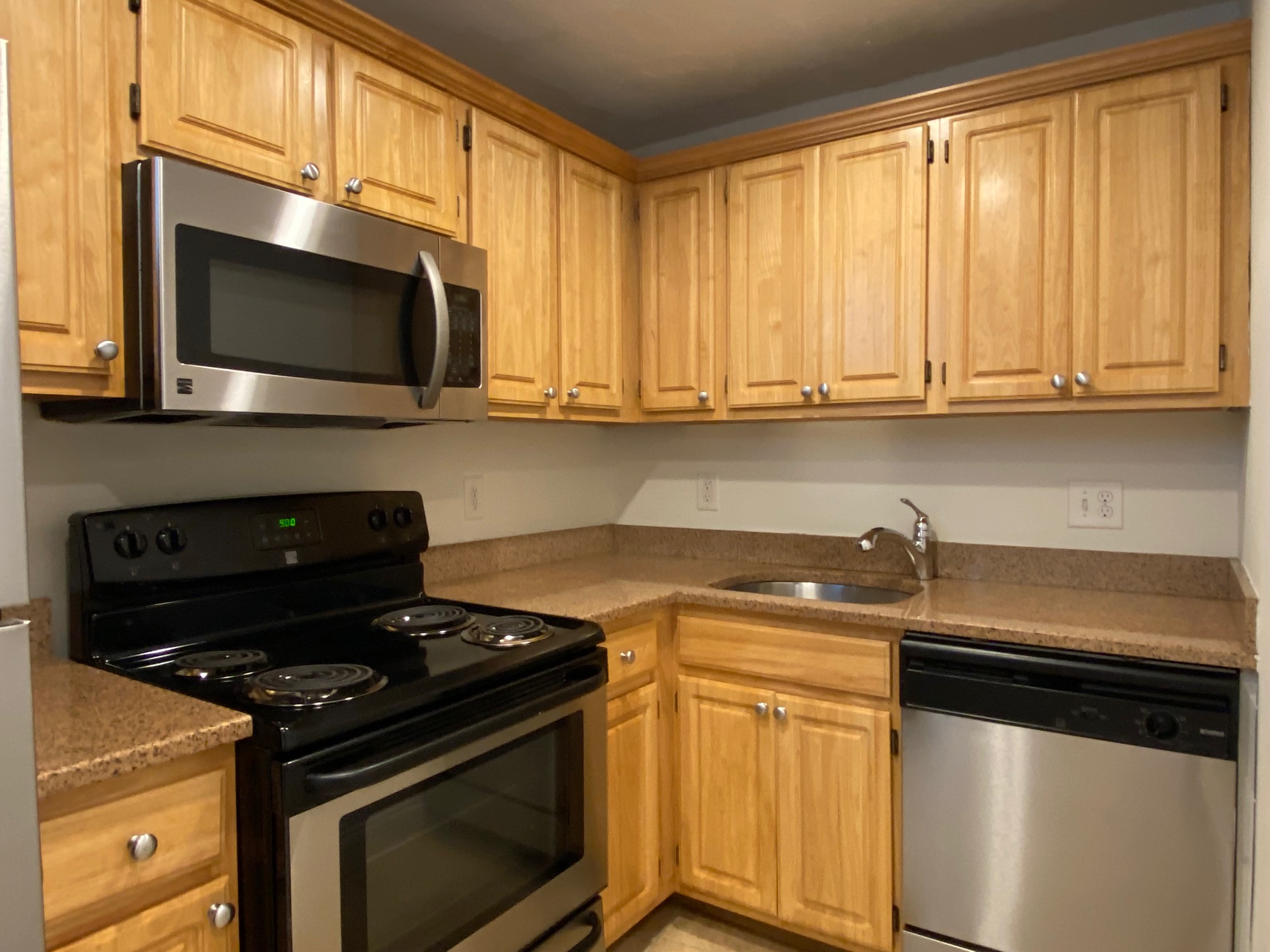 1322 Commonwealth Ave, Brighton