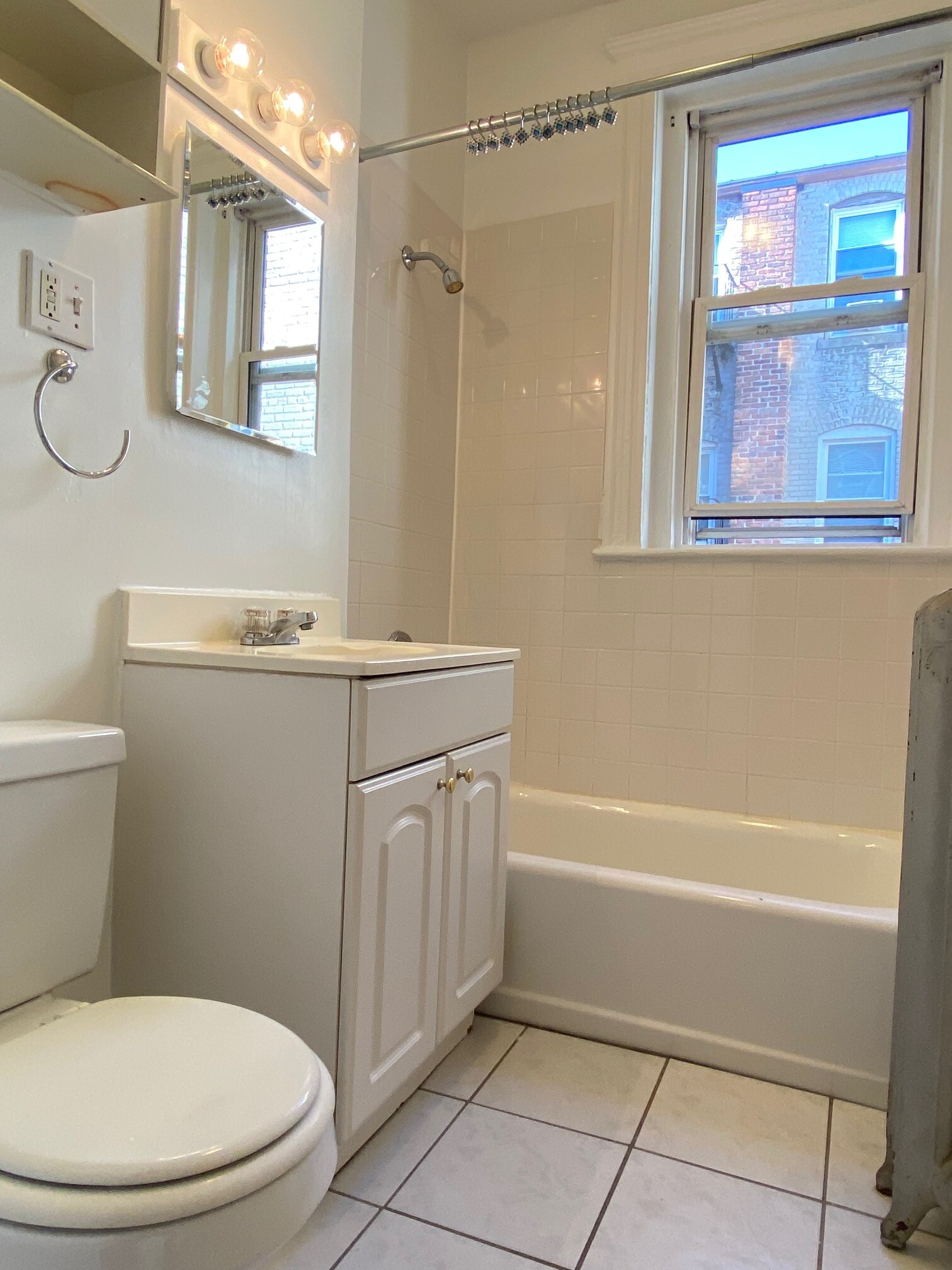 6 Camelot Ct, Brighton