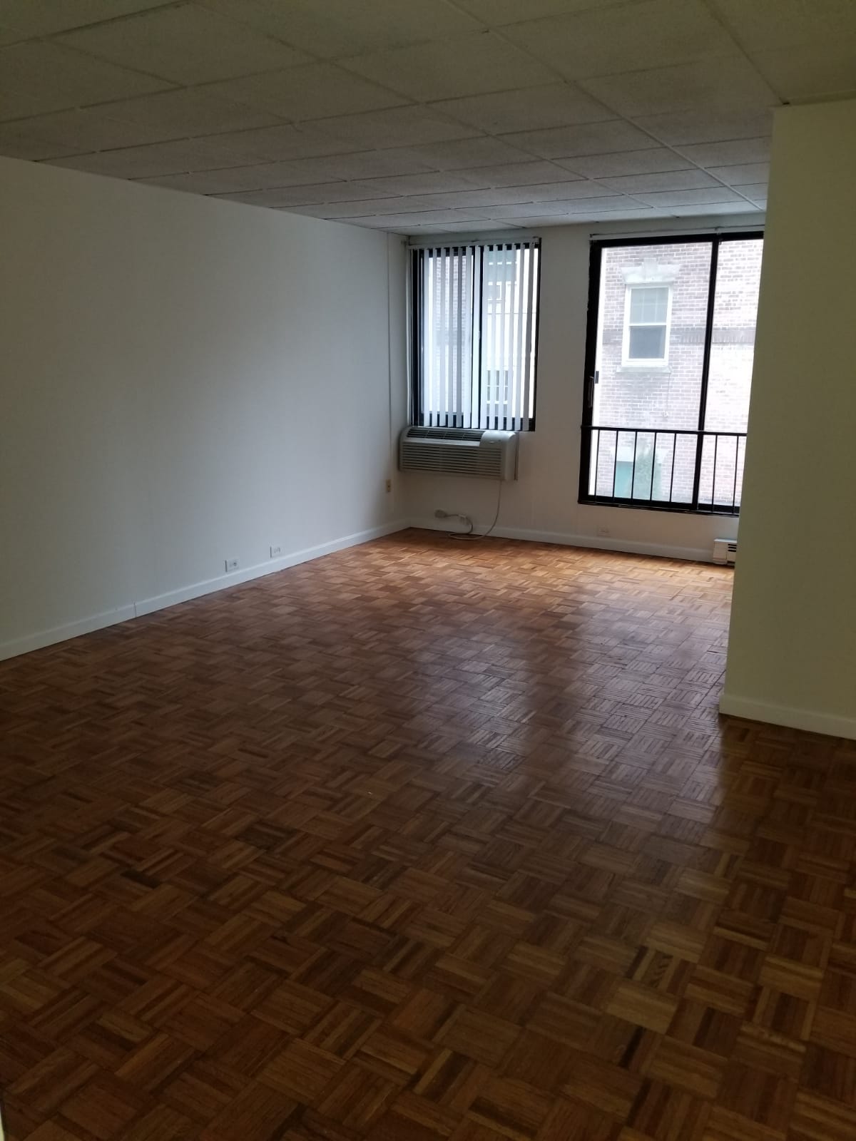 929 Massachusetts Ave, Mid-Cambridge