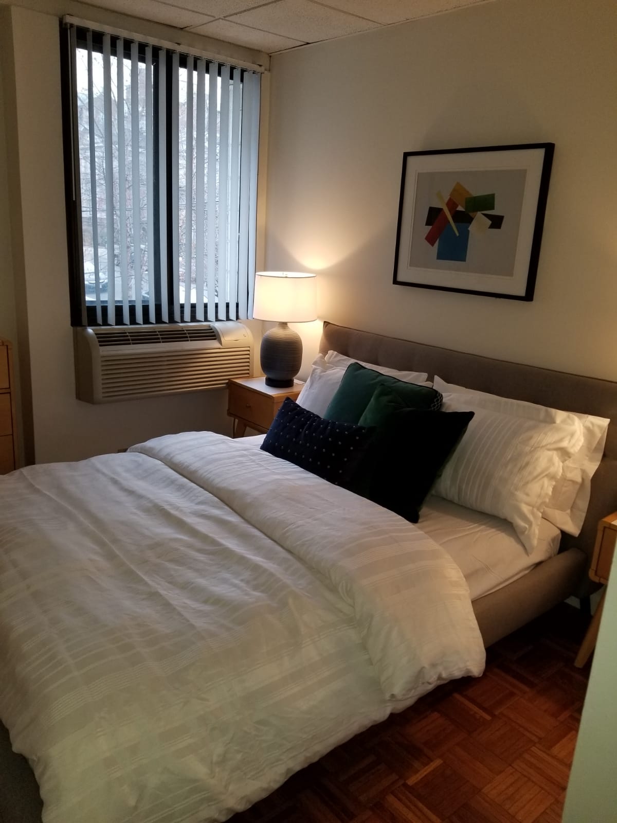 929 Massachusetts Ave, Mid-Cambridge