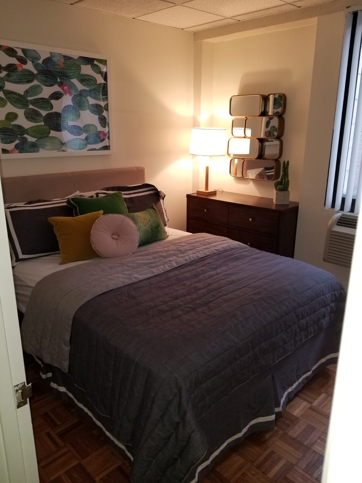 929 Massachusetts Ave, Mid-Cambridge