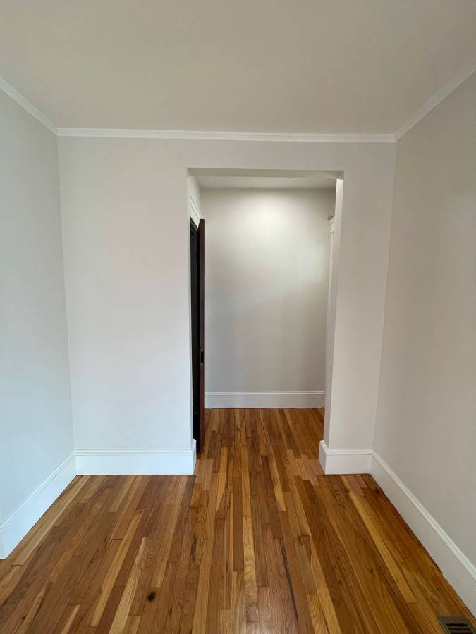 76 Summer St, Watertown