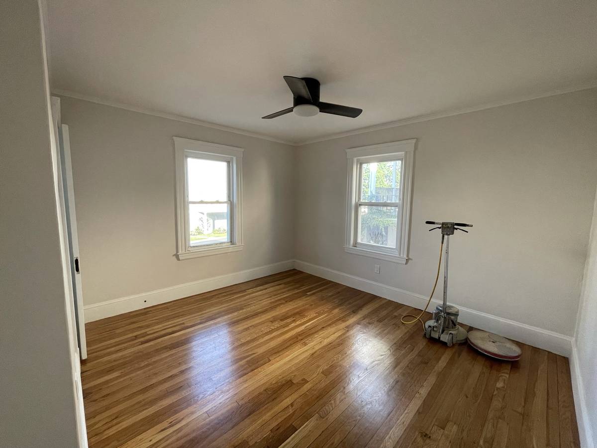 76 Summer St, Watertown