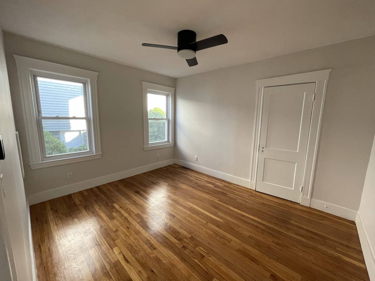 76 Summer St, Watertown