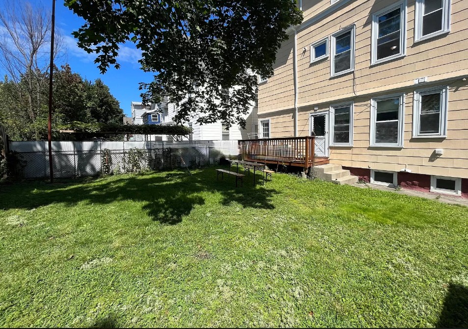 77 Lyman Ave, Medford