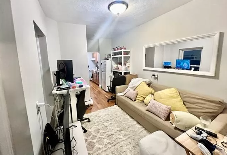 https://ygl-photos.s3.us-west-004.backblazeb2.com/9288O6571205609fb4.png