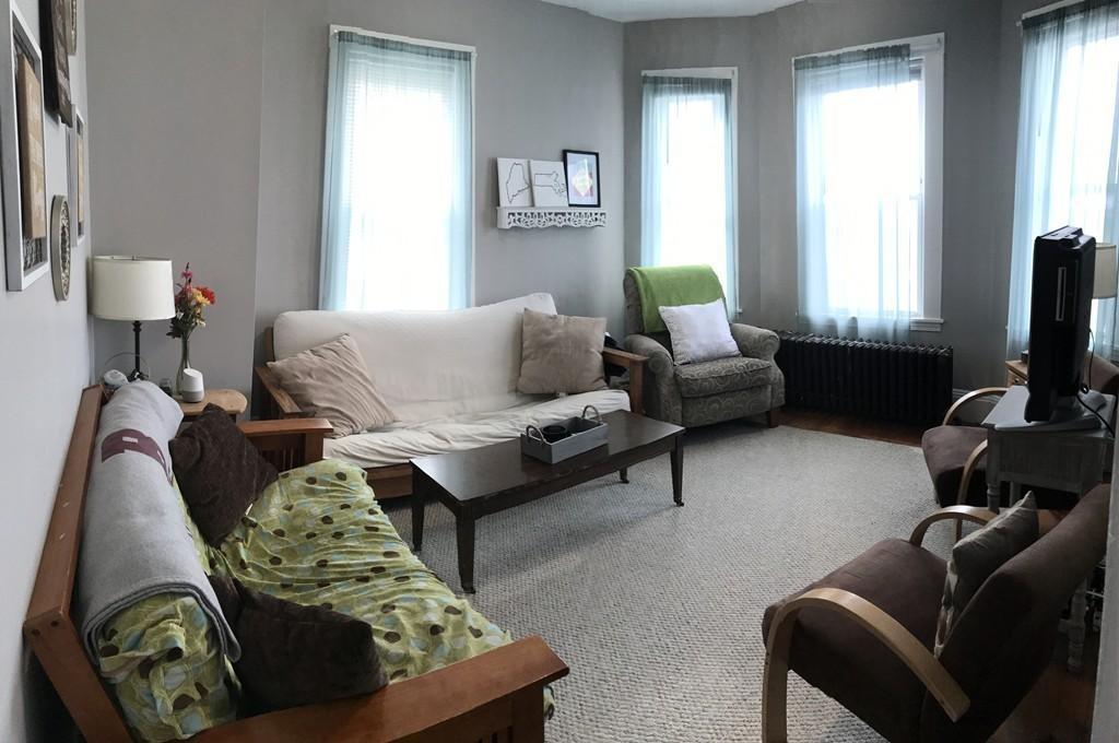 6 - 8 Sunset St., Boston, MA - 5,500 USD/ month