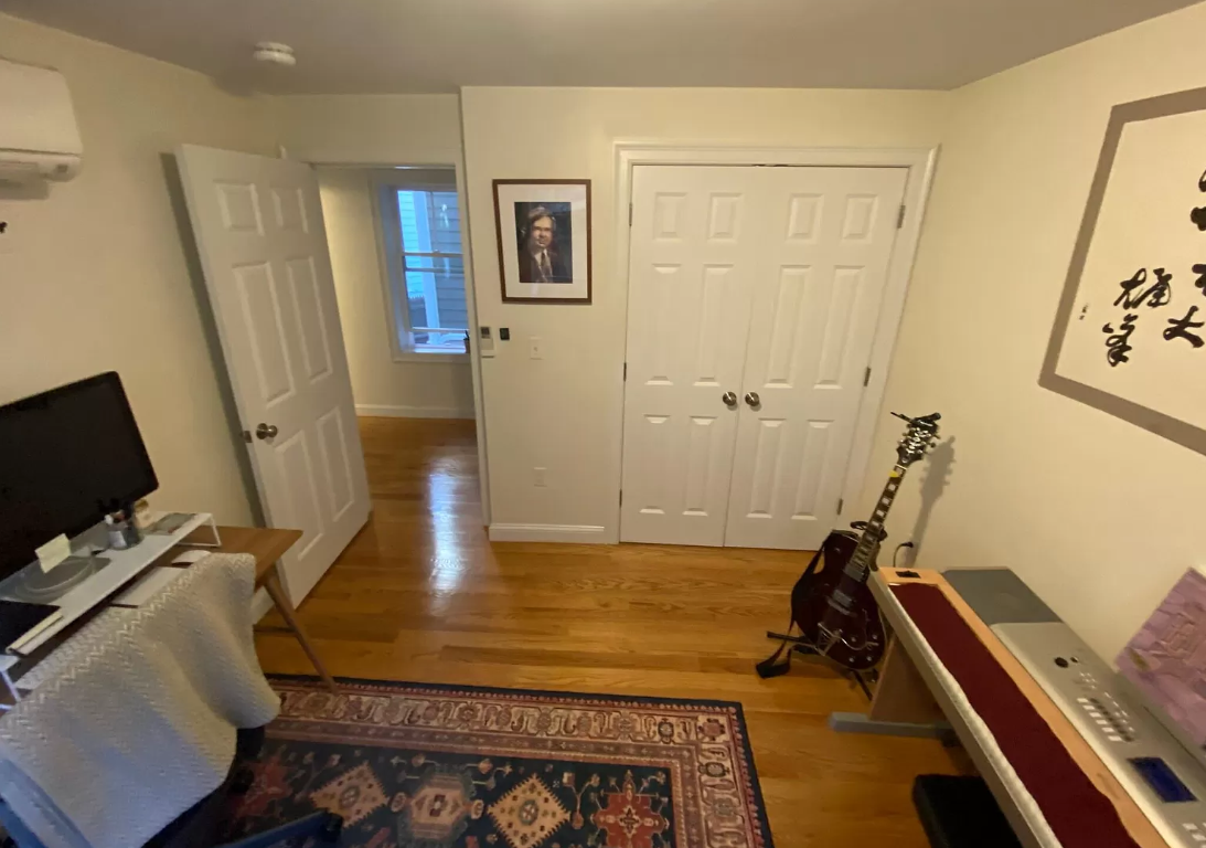 24 Beacon Pl, Ward Two