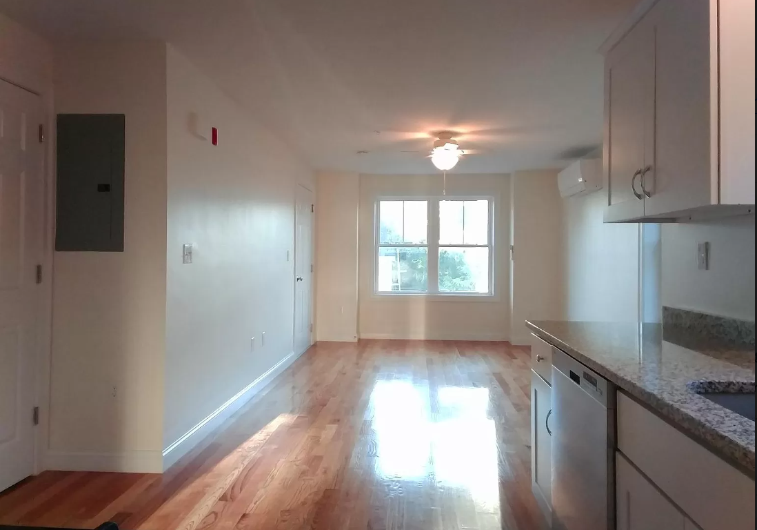 24 Beacon Pl, Ward Two