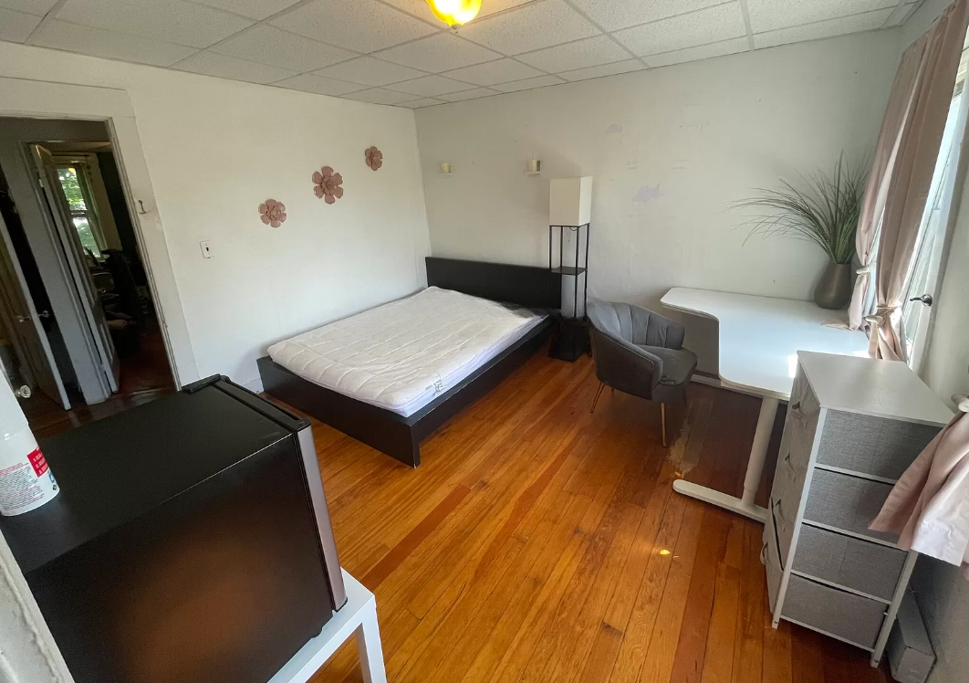 158 Mount Auburn St, West Cambridge