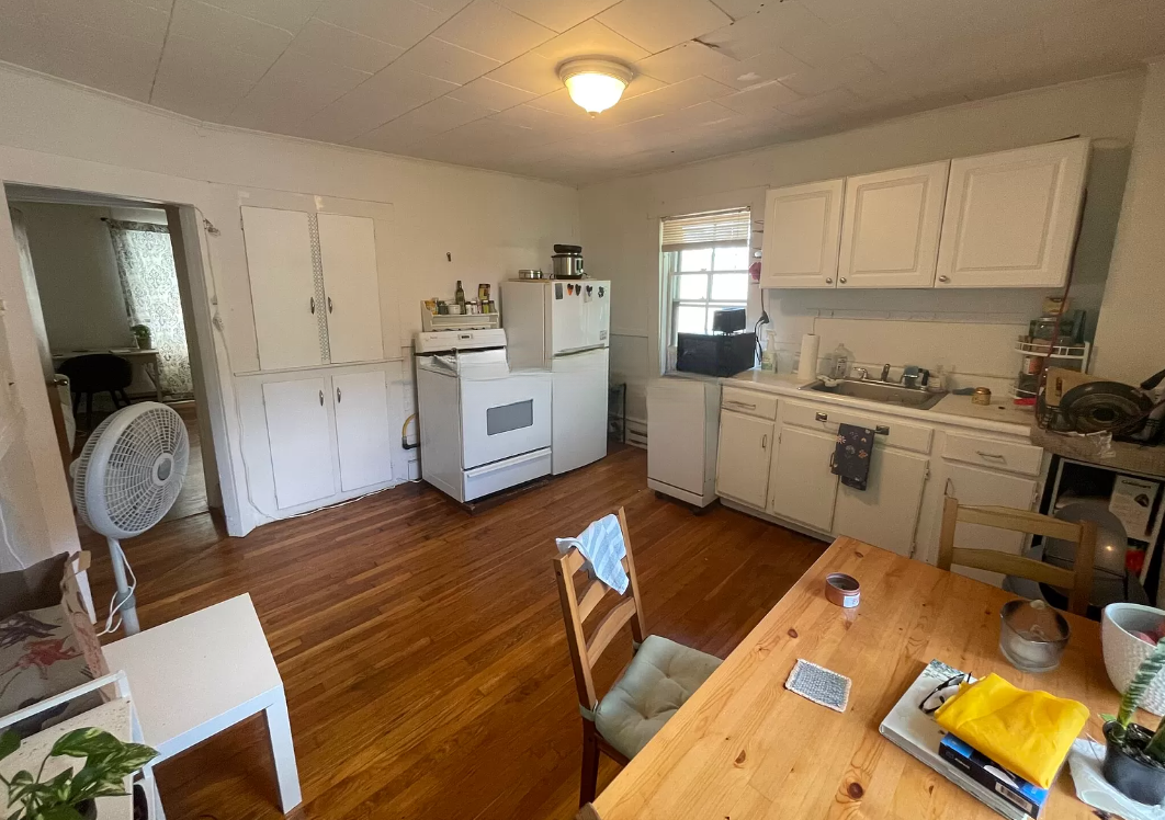 158 Mount Auburn St, West Cambridge