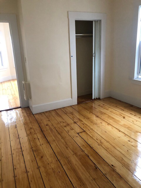 4 Watson St, Cambridgeport