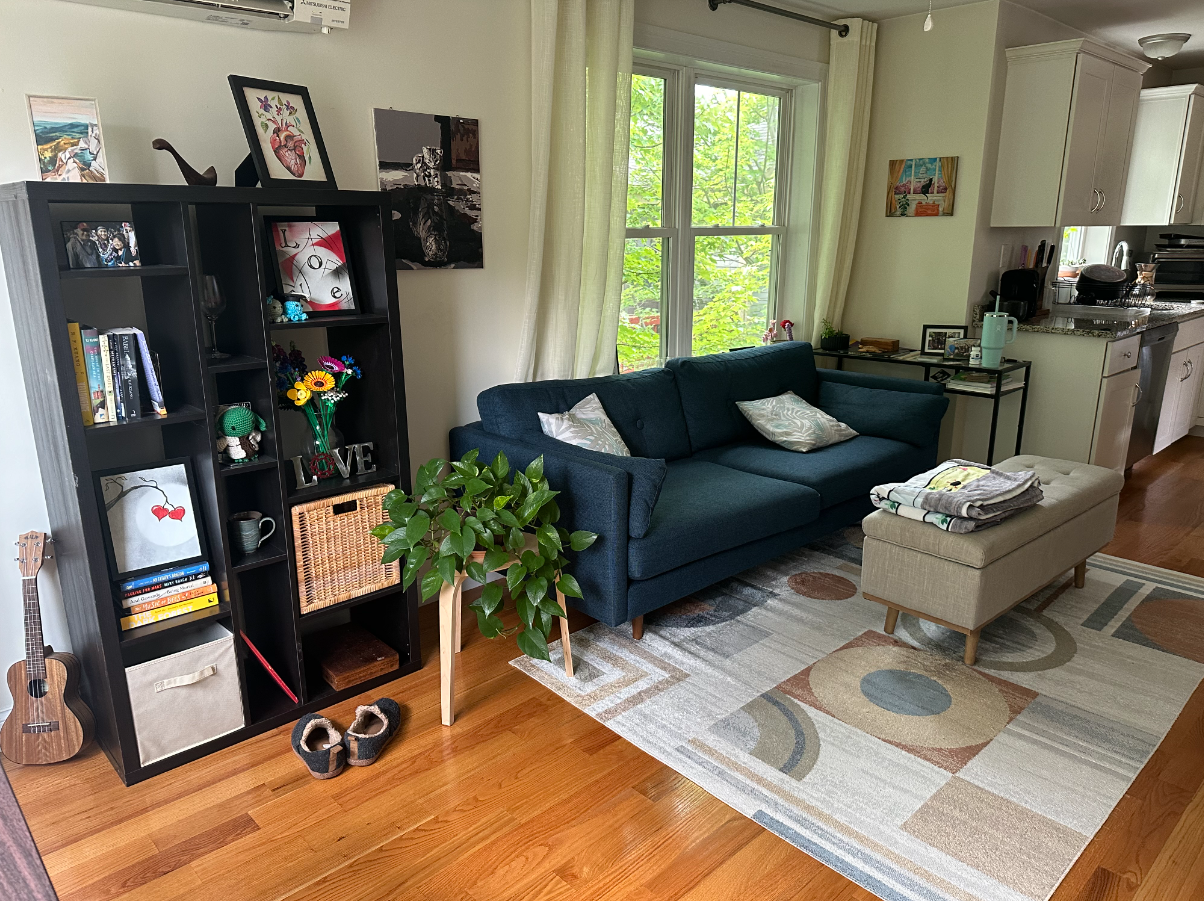 24 Beacon Pl, Ward Two