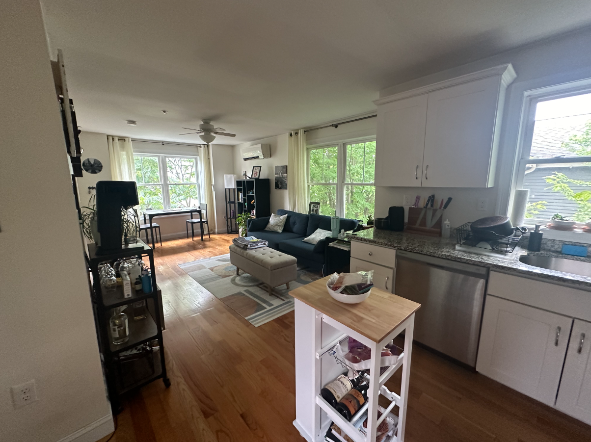 24 Beacon Pl, Ward Two