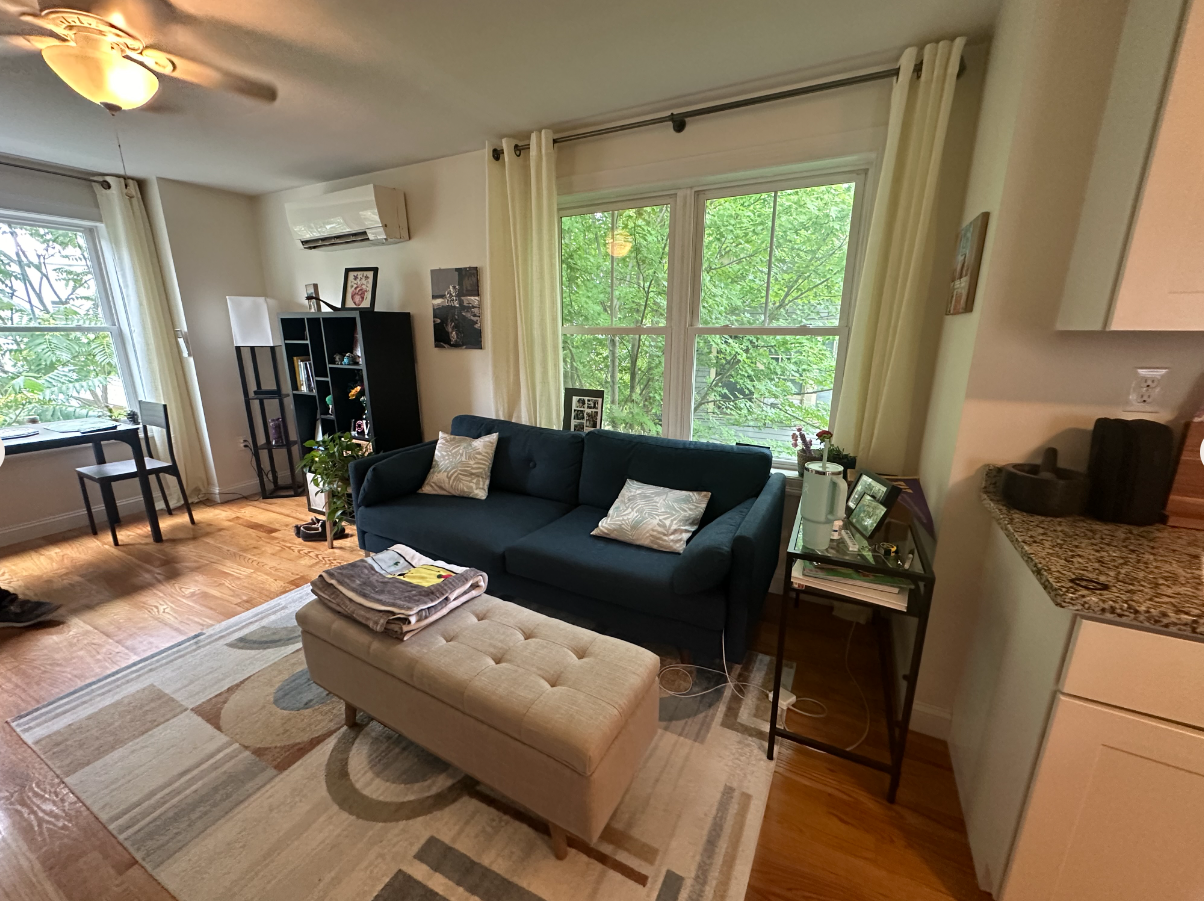 24 Beacon Pl, Ward Two