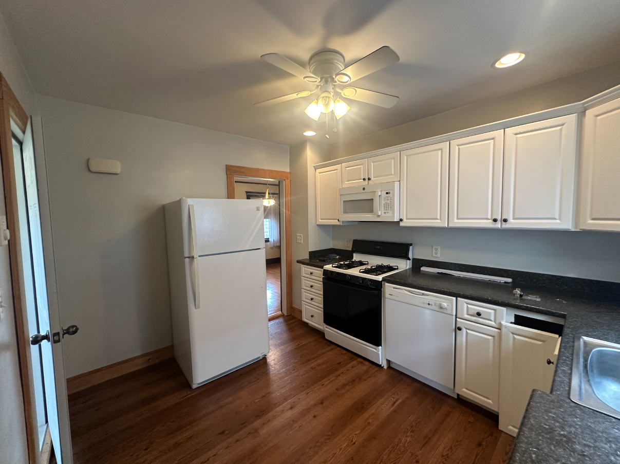 15 Fairfax St, West Somerville