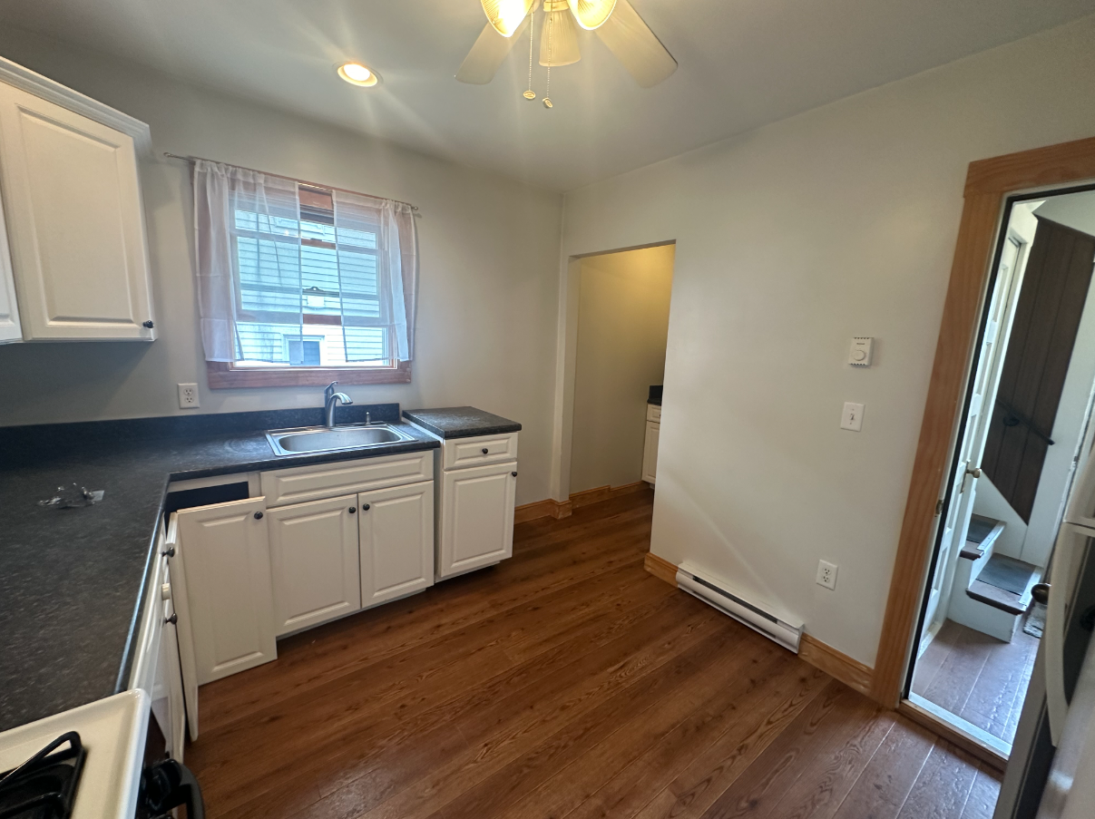 15 Fairfax St, West Somerville