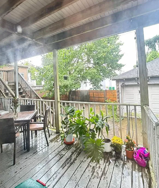 79 Capen St, Medford