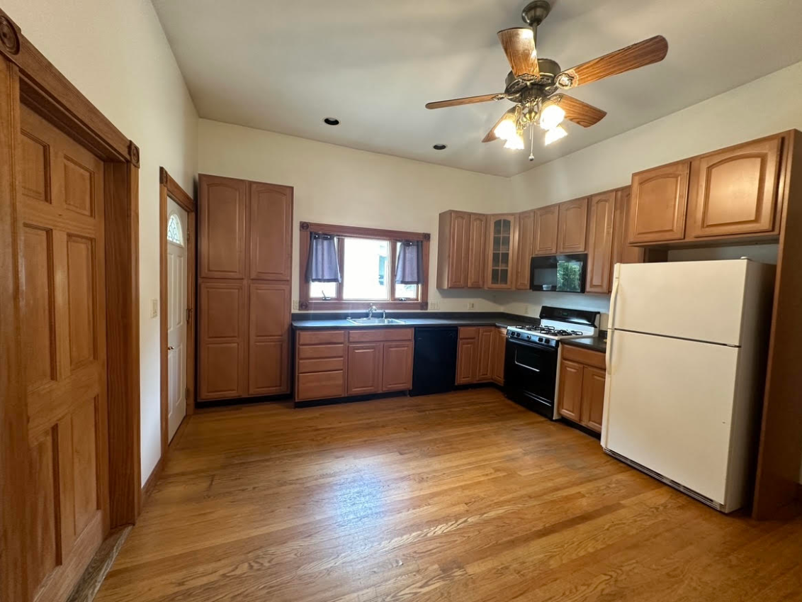 10 Warren St, West Medford