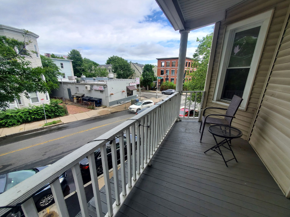 275 Putnam Ave, Riverside