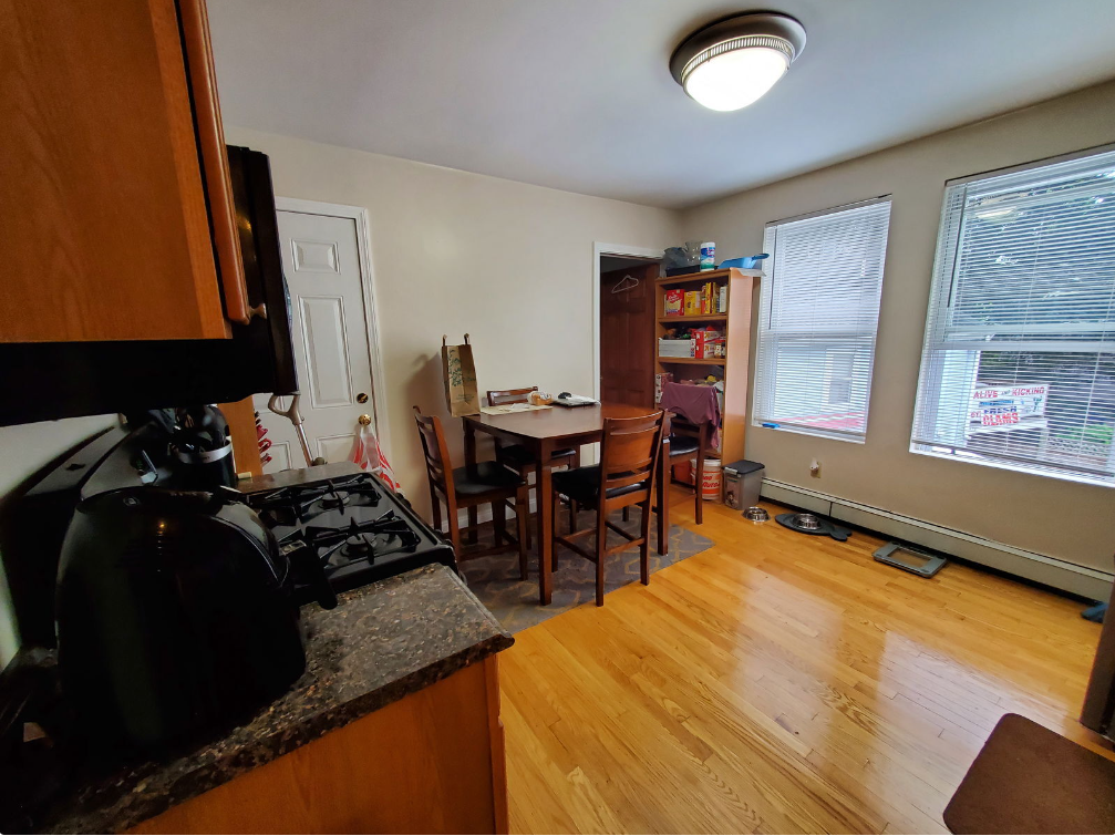 275 Putnam Ave, Riverside