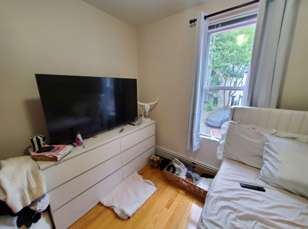 275 Putnam Ave, Riverside