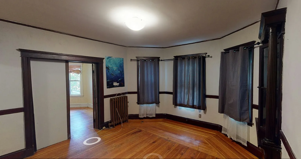 24 Dearborn Rd, Tufts