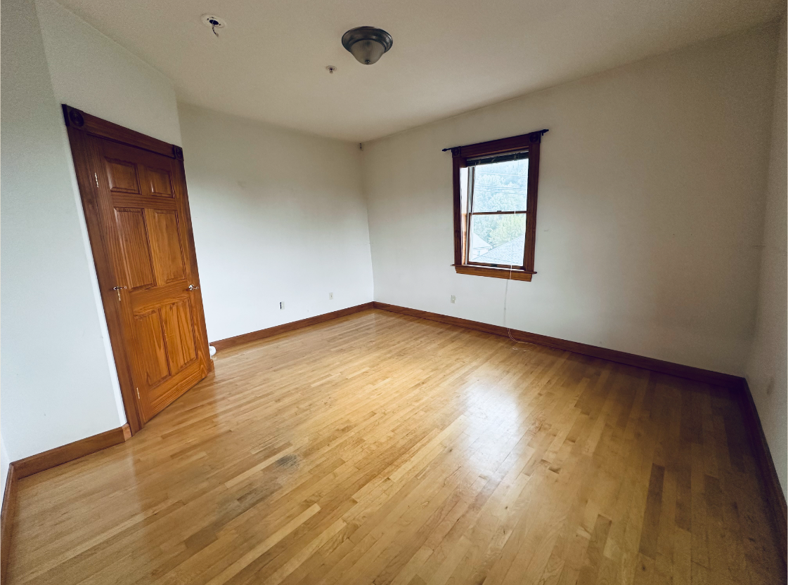 10 Warren St, West Medford