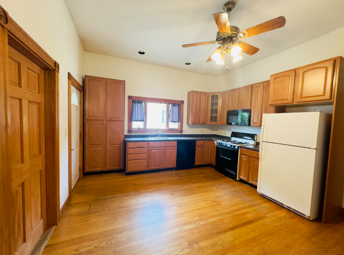 10 Warren St, West Medford