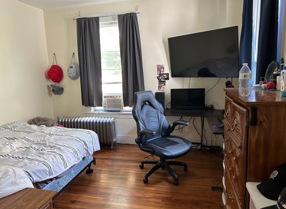 120 Walnut St, Winter Hill