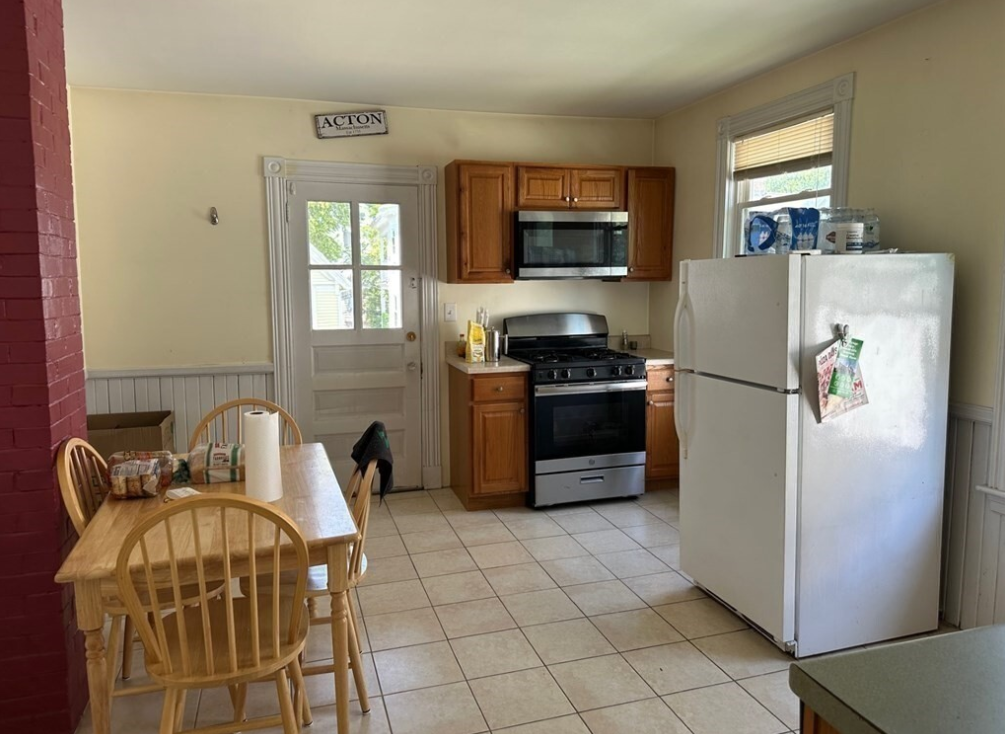 120 Walnut St, Winter Hill