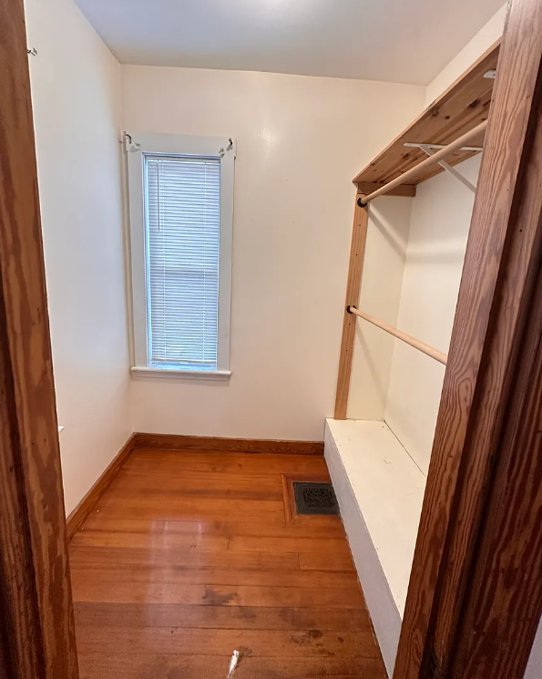 79 Capen St, Medford