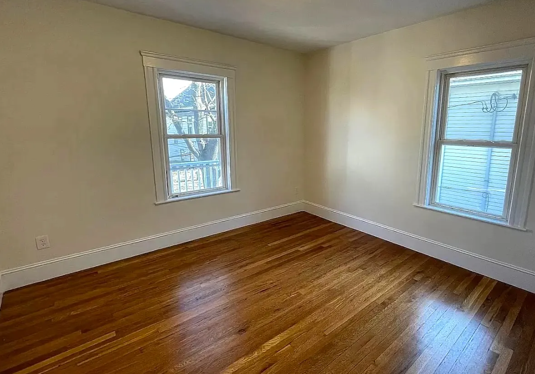 17 Berwick Rd, South Medford