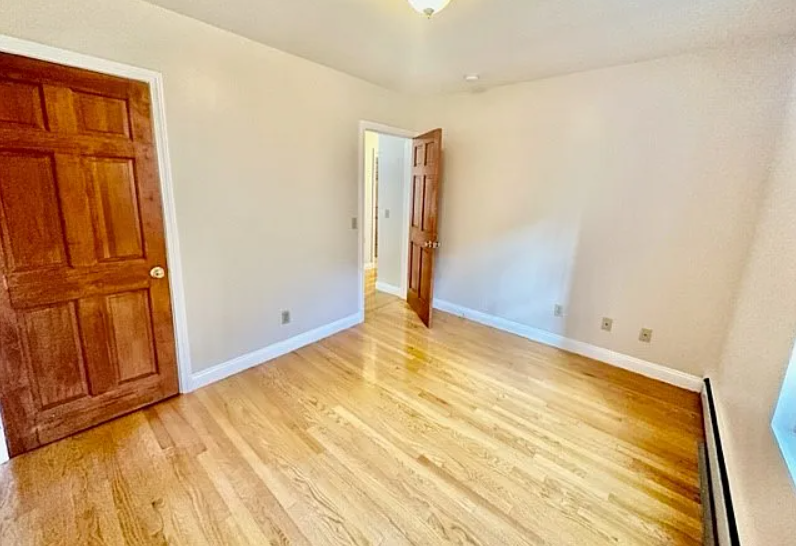 275 Putnam Ave, Riverside