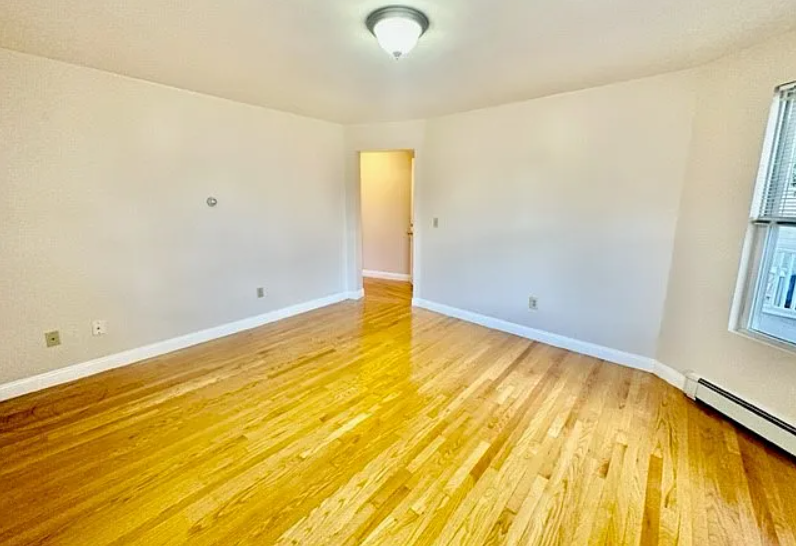 275 Putnam Ave, Riverside