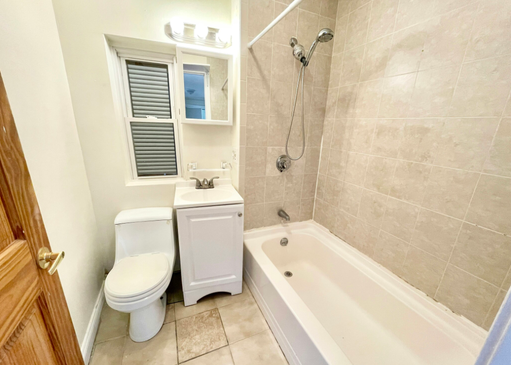 86 Prentiss St, Watertown