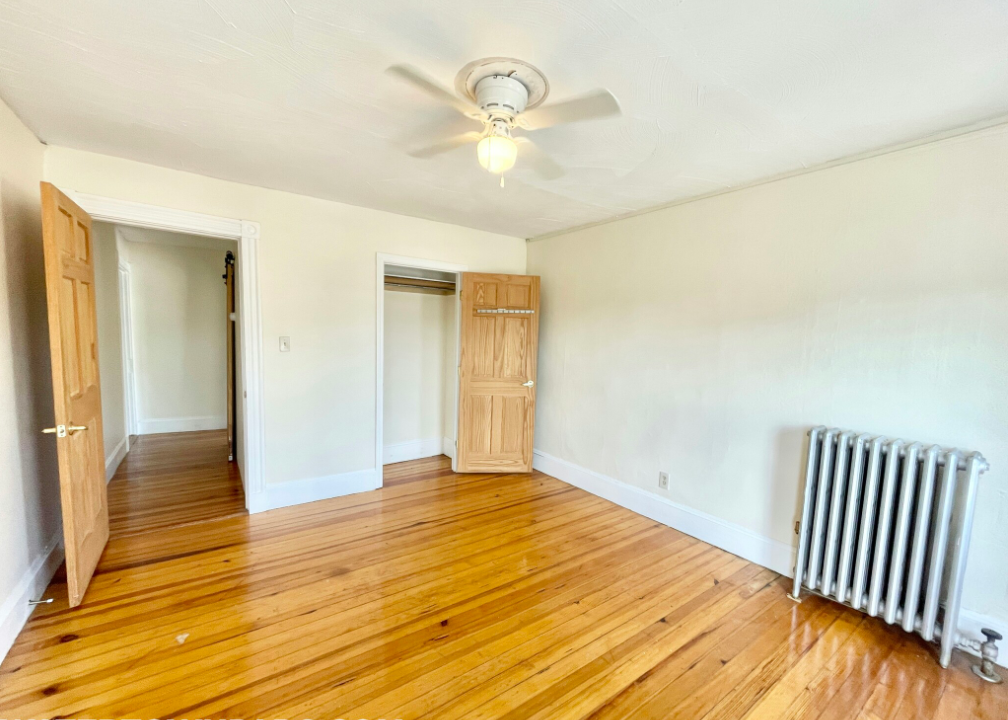 86 Prentiss St, Watertown