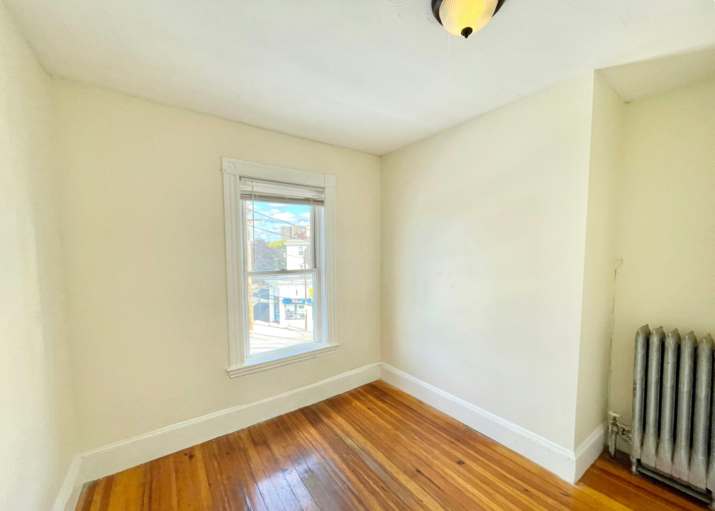 86 Prentiss St, Watertown