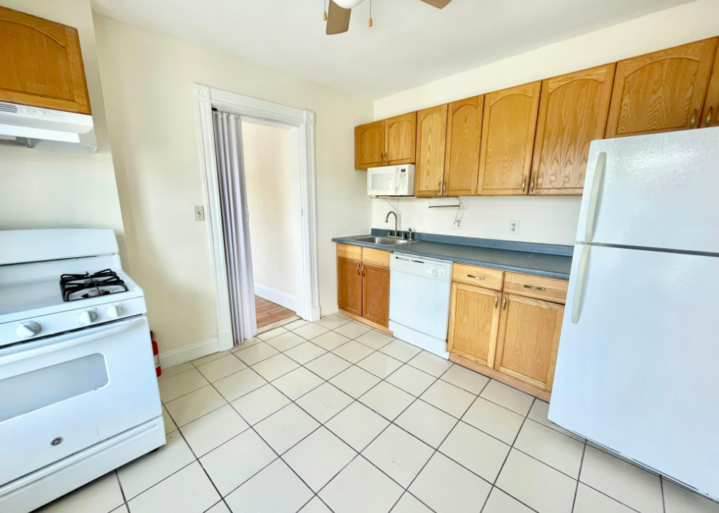 86 Prentiss St, Watertown