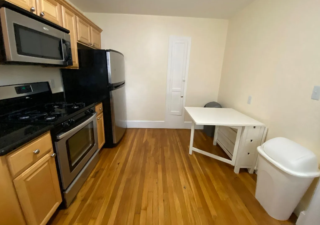 90 Belmont St, Watertown